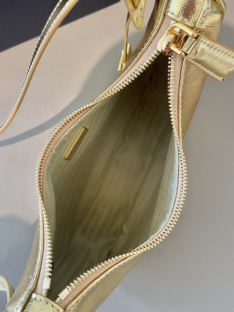 Pra*a hobo bags